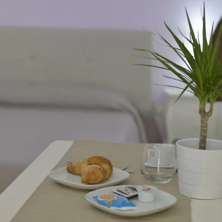 Theresa 卡帕乔-帕埃斯图姆