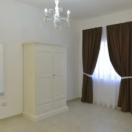 Theresa 3* 卡帕乔-帕埃斯图姆